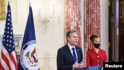 El secretario de Estado, Antony Blinken presenta a la embajadora Gina Abercrombie-Winstanley como la directora de Diversidad de EE. UU.