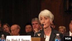 Wendy Sherman, colaboradora estreita de Hillary Clinton, é a terceira responsável na hierarquia do Departamento de Estado (foto de arquivo)