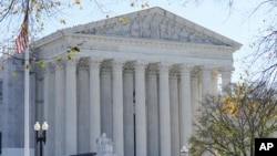 ARCHIVO - Vista de la Corte Suprema de Estados Unidos el viernes 3 de noviembre de 2023 en Washington.
