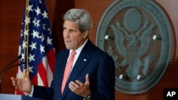 Menlu AS John Kerry akan melakukan pembicaraan dengan Menlu Rusia Sergei Lavrov di Moskow, seputar isu di Suriah (foto: dok). 