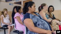 El virus también es sospechoso de causar el síndrome neurológico de Guillain-Barré (SBG), que podría causar una parálisis definitiva.