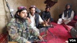 طالبان ادعا کرده اند که تمام پوسته های ولسوالی خاش بدخشان را تصرف نموده اند. 