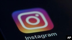 Esta fotografía muestra el logotipo de la aplicación de Instagram en un dispositivo, el 23 de agosto de 2019. 