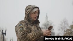 «Для українців моя гендерна ідентичність взагалі не є важливим питанням", - говорить Ешто-Сірілло.