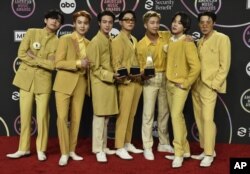 BTS di ajang American Music Awards 2021 (dok: Jordan Strauss/Invision/AP)