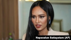 Model Myanmar, Thaw Nandar Aung, yang juga dikenal sebagai Han Lay (foto: dok). 