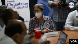 A la opositora Carmella Amburns se le anuló su pasaporte nicaragüense. Foto archivo VOA.