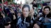 محکمهٔ پاکستان در قضیهٔ اختلاس حکم تعلیق زندان عمران خان را صادر کرد 
