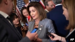 La presidente de la Cámara de Representantes de EE.UU. Nancy Pelosi, dijo que el anuncio de la administración Trump de enviar tropas al Golfo Pérsico tras el ataque a una refinería saudí, es inaceptable y motivo de alarma. Foto de archivo.