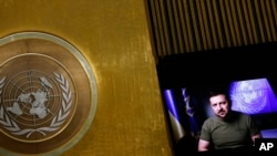 El presidente ucraniano Volodymyr Zelenskyy se dirige por vídeo a la 77ª sesión de la Asamblea General de las Naciones Unidas, en la sede de la ONU, el miércoles 21 de septiembre de 2022.