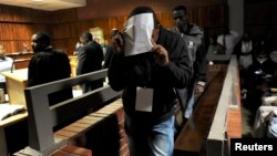 Agentes sul africanos