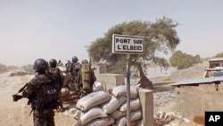 Des soldats camerounais (AP Photo/Edwin Kindzeka Moki)