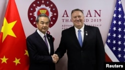  美国国务卿蓬佩奥在泰国会见中国外长王毅（2019年8月1日）