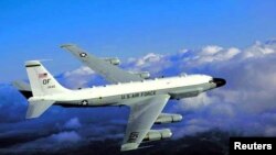 Pesawat pengintai Amerika, RC-135U (foto: dok).