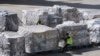 US consumer confidence drops sharply, survey shows