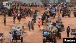 Watu wakitoroka mapigani Magharibi mwa Darfur