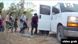 El Salvador señala que ha registrado un aumento en el número de niños sin compañía adulta que ha cruzado la frontera en los últimos meses.