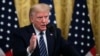 El presidente Donald Trump responde preguntas de reporteros en la Casa Blanca el jueves, 30 de abril de 2020.