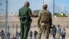 Cae en un 70 % la llegada de migrantes irregulares por la frontera sur de EEUU