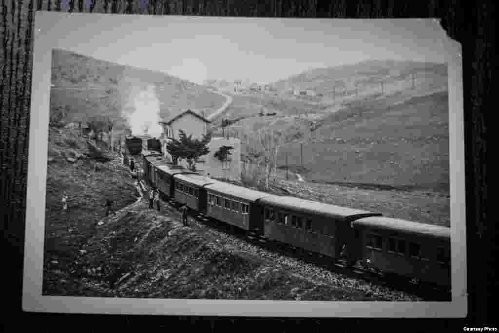 A photo from the archives of NGO TrainTrain.