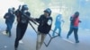泰國抗議新冠病毒處理方式演變成警民衝突