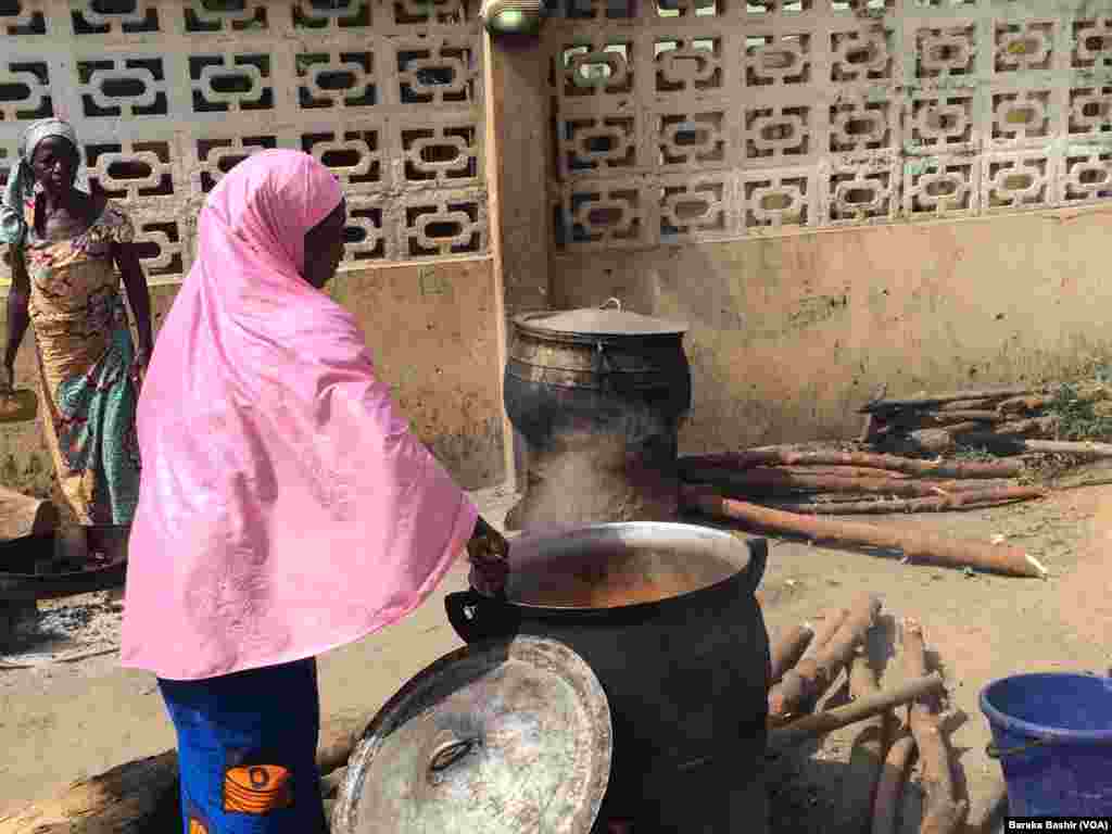 Makarantar 'Yan Gudun Hijira Dake Jihar Kano