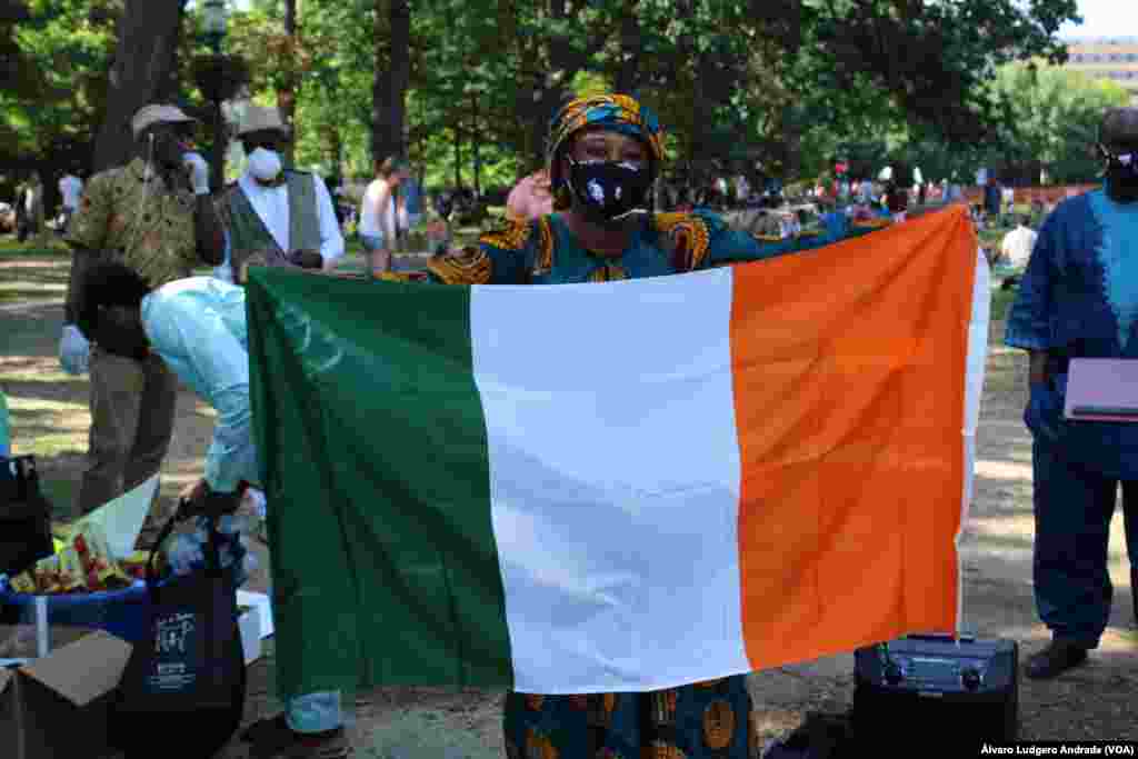 Manifestação da diáspora africana em Washington DC em solidariedade com o movimento Black Lives Matter.