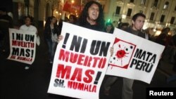 Las protestas contra la represión de los manifestantes continúan en Lima. 