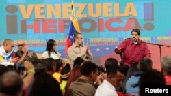 Maduro también rechazó las declaraciones del presidente de la empresa Smartmatic, Antonio Mugica, quien aseguró que hubo “manipulación” de los resultados de la elección de la Constituyente.