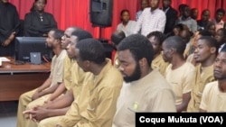 Activistas angolanos em tribunal no primeiro dia de julgamento em Luanda. Angola, Nov 16, 2015