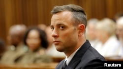 Mantan Paralimpiade Oscar Pistorius di Pengadilan Tinggi Pretoria, Afrika Selatan, 14 Juni 2016. (Foto: dok).