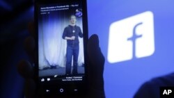 Mark Zuckerber entrevistó personalmente a Michael Sayman, su nuevo empleado de origen hispano, y el más joven del equipo, tiene solo 17 años.