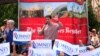 Mitt Romney à esquerda com o seu candidato á vice presidencia Paul Ryan