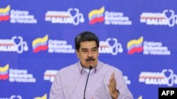 El mandatario venezolano en disputa aseguró tener pruebas, pero no mostró ninguna en el momento de los comentarios.