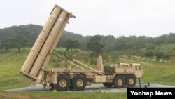 주한미군이 경상북도 성주군에 배치한 고고도미사일방어체계(THAAD∙사드) 발사대 (자료사진)