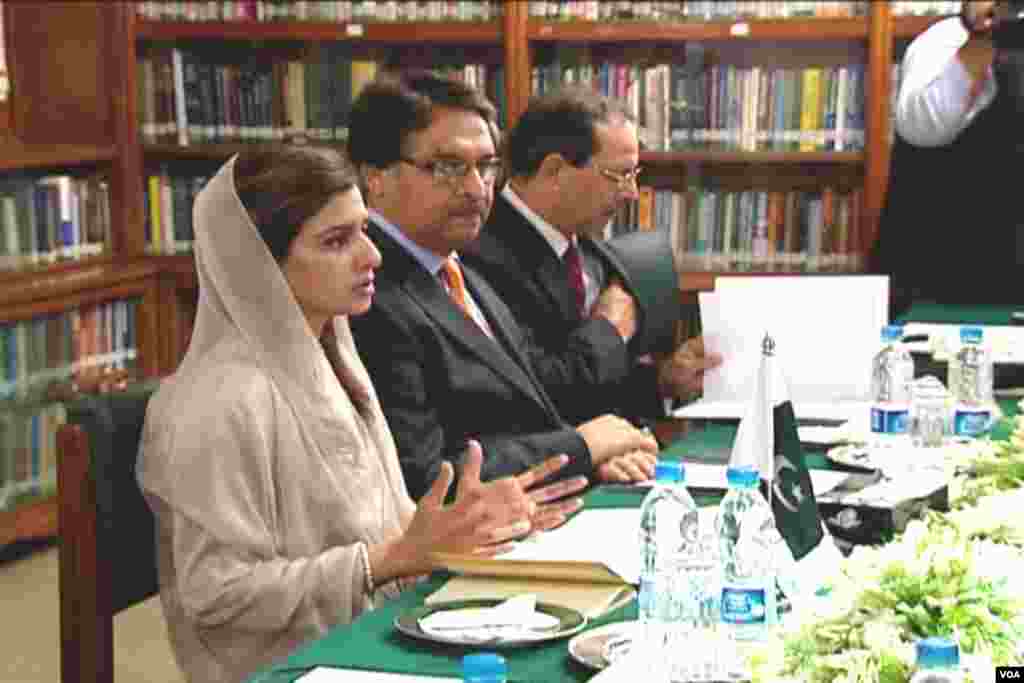 وزیر خارجہ حنا ربانی کھر