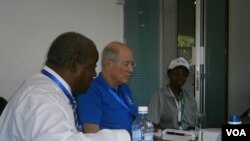 President Rupiah Banda with Dr. John Stremlau, the vice president for peace programs at the Carter Center and Mercy Njoroge, national coordinator for the Carter Center's poll observer group.