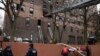 Heridos graves tras incendio en Nueva York que causó 19 muertos