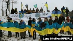 У День Соборності України 22 січня 2014 року кияни з’єднали береги Дніпра живим ланцюгом