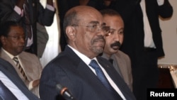 Presiden Sudan Omar al-Bashir di Addis Ababa (Foto: dok). Presiden al-Bashir mengumumkan rencananya untuk melepaskan jabatannya tahun 2015, Rabu (20/3).