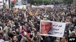 Demonstranti na trgu Tahrir, Kairo, 10. frebruar 2011.
