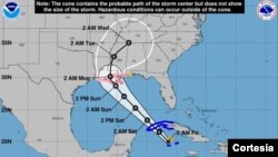 Mapa del Centro Nacional de Huracanes de EE. UU. muestra la trayectoria de la tormenta tropical Ida el viernes 27 de agosto de 2021.