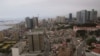 De la vente à la prière, l'étonnante conversion des boutiques de Luanda