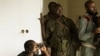 Sitiado Gbagbo resiste