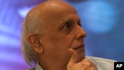 Sutradara Bollywood Mahesh Bhatt saat menghadiri acara promosi salah satu filmnya di New Delhi, 10 Juni 2015. 