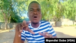 UMnu. Thabang Kopelo okhankasela ukuba kungaqhatshwa ababalisi bakwamanye amazwe ekhuluma eseGaborone, Botswana, Zimbandlela 22, 2025.