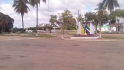 Mocímboa da Praia com ruas grafitadas com referências ao Estado Islâmico