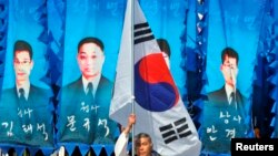 지난 3월 한국 국립대전현충원에서 열린 '천안함 용사 3주기 추모식'에서 추모공연이 열리고 있다.