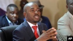 FILE: Opposition leader Nelson Chamisa addresses a media conference at party headquarters in Harare, Zimbabwe, Aug, 25, 2018. 