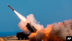Сили НАТО стріляють із системи Patriot на ракетній установці альянсу в Греції, 8 листопада 2017 р. Фото з архіву АР